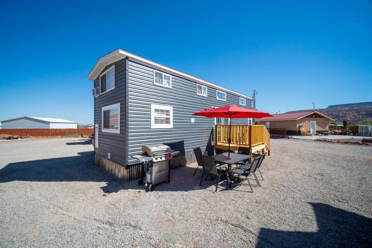 Funstays Glamping Tiny House W Loft - Site 2 Moab Exteriér fotografie